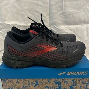 Mens Brooks Ghost Goretex